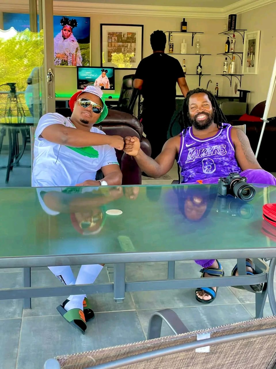 Big Zulu and Mthandeni smoke peace pipe